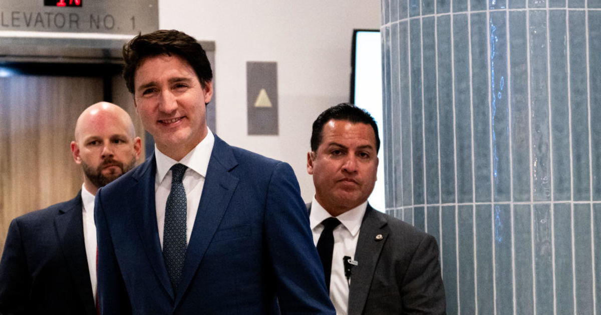 Trudeau travels to Florida to meet with Trump at Mar-a-Lago after speaking against tariffs - CBS News